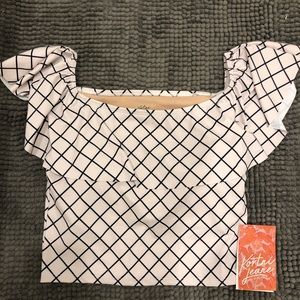 Kortnijeane BNWT grid top sz medium
